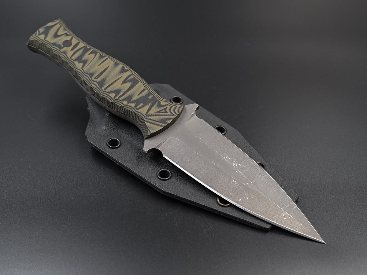 Sharp fulltang dagger with guard and kydex sheath, G10 handle