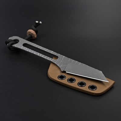 Neck Knife Asylum with razor-sharp blade